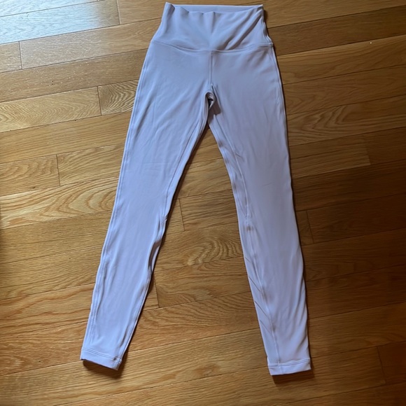 Lululemon Size 4 align leggings in light purple - Picture 3 of 5